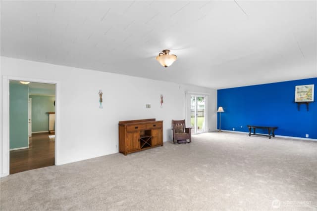 Property photo for 25 Whalebone Way, Aberdeen photo 2