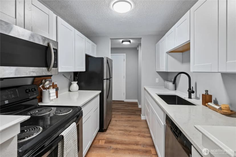 Property photo for 12631 Ne 9th Place #c103, Bellevue photo 12