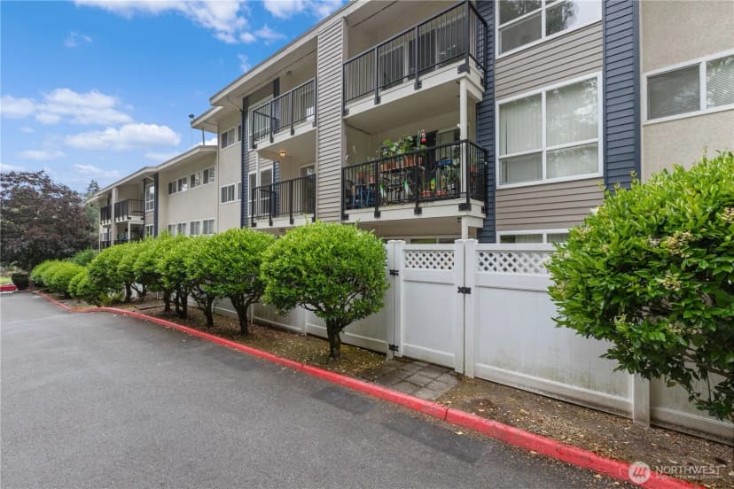 Property photo for 12631 Ne 9th Place #c103, Bellevue photo 23