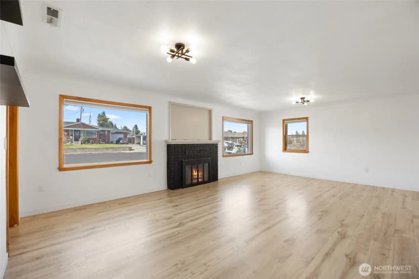 Property photo for 206 E 4th Street, Lind photo 7