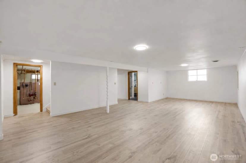 Property photo for 206 E 4th Street, Lind photo 22