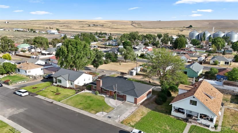 Property photo for 206 E 4th Street, Lind photo 37