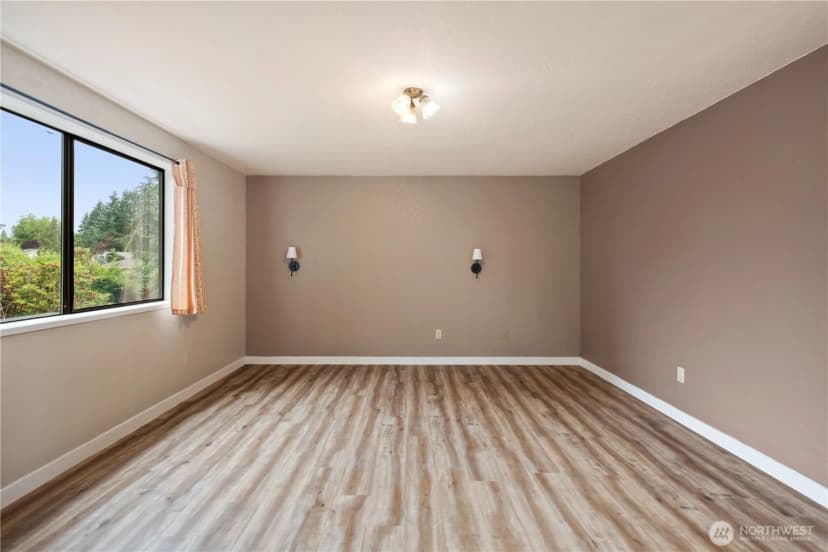 Property photo for 8906 10th Drive Se, Everett photo 26