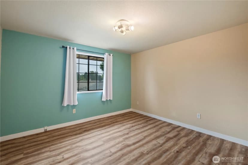 Property photo for 8906 10th Drive Se, Everett photo 28