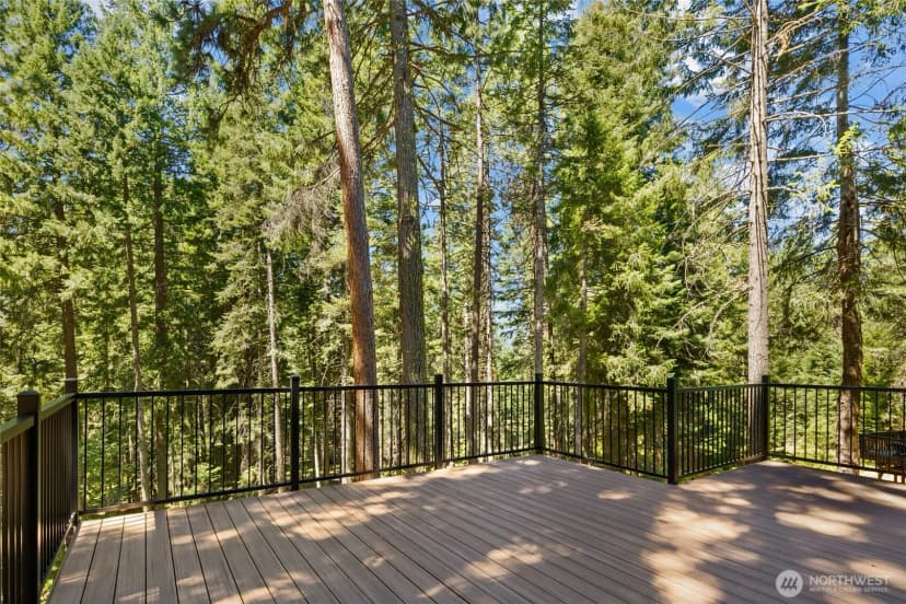 Property photo for 221 W Lakedale Drive, Ronald photo 29