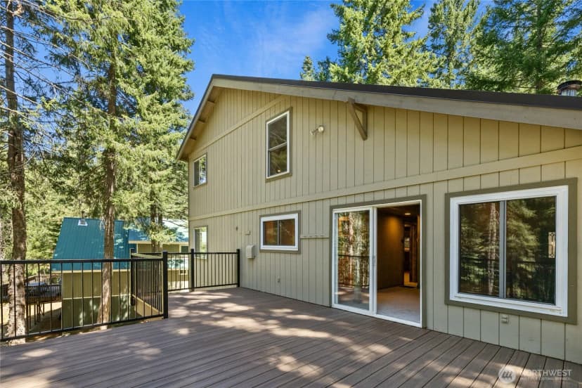 Property photo for 221 W Lakedale Drive, Ronald photo 9