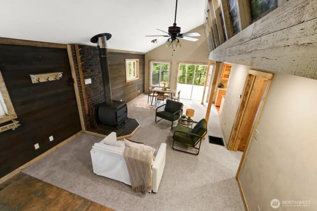 Property photo for 221 W Lakedale Drive, Ronald photo 5
