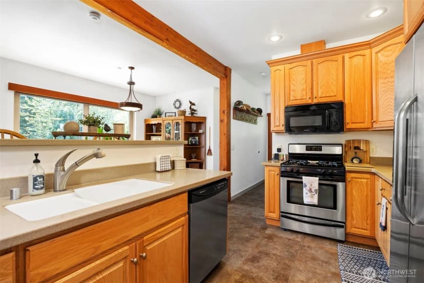 Property photo for 9474 Freedom Place, Blaine photo 12