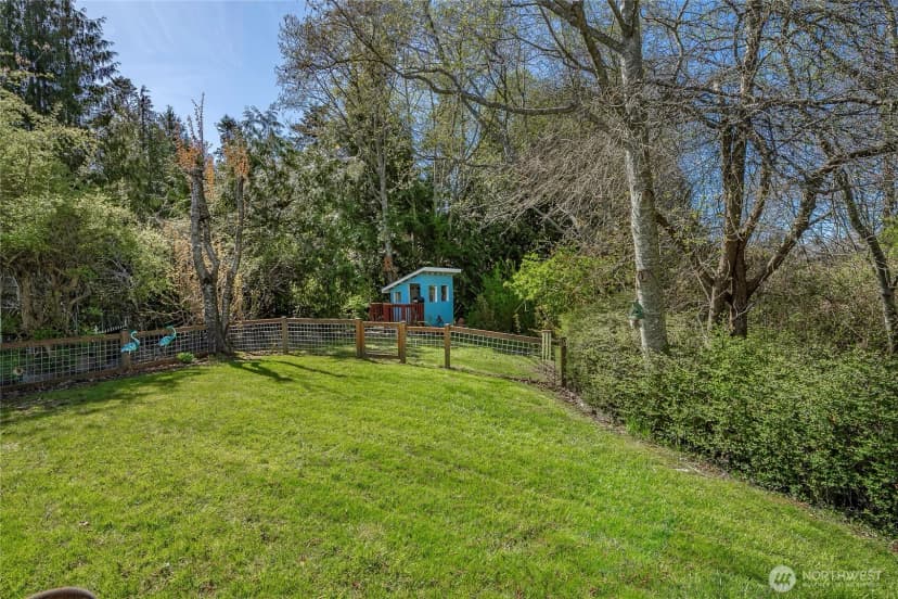 Property photo for 8209 Comox Road, Birch Bay photo 18