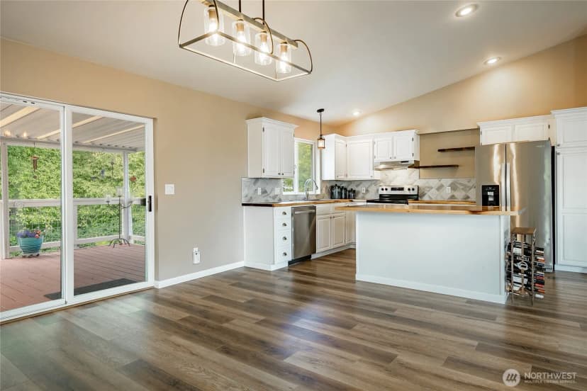 Property photo for 8209 Comox Road, Birch Bay photo 7
