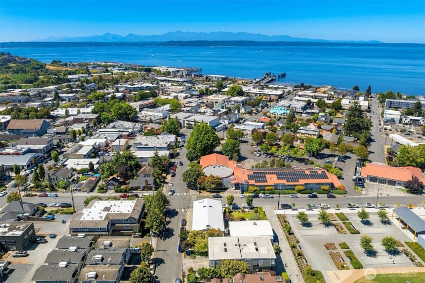 Property photo for 611 Bell Street #1, Edmonds photo 31