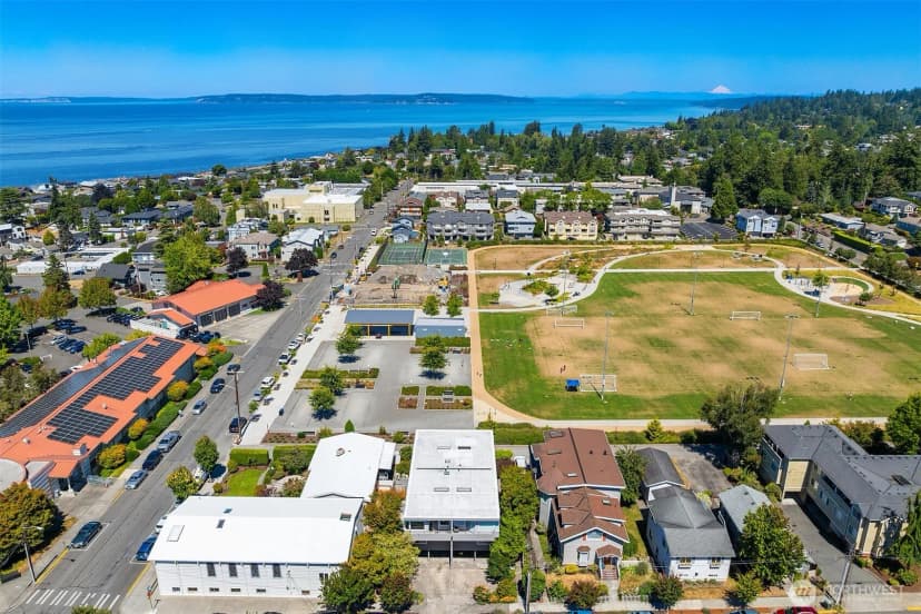 Property photo for 611 Bell Street #1, Edmonds photo 35