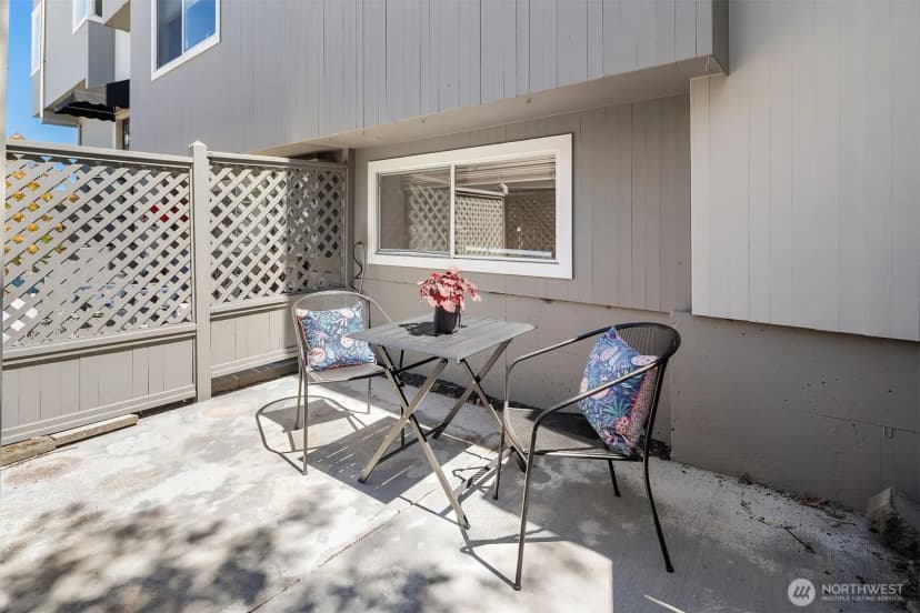 Property photo for 611 Bell Street #1, Edmonds photo 6