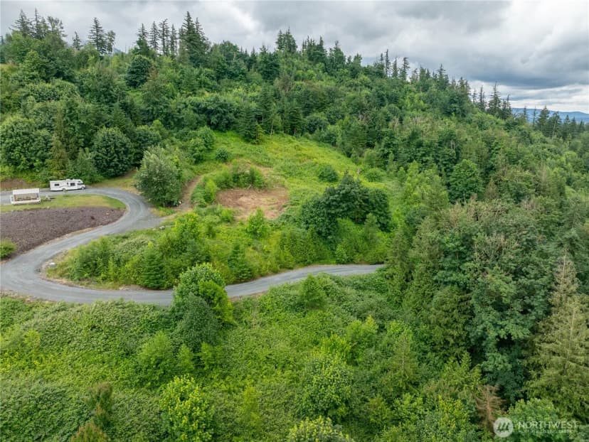 Property photo for 4135 Kamphouse Drive, Sumas photo 33