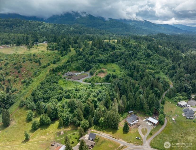 Property photo for 4135 Kamphouse Drive, Sumas photo 22