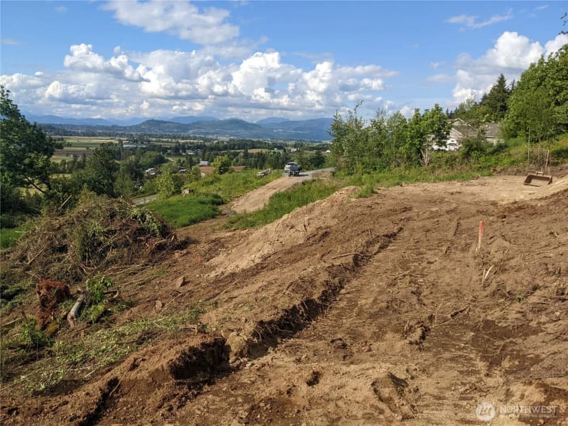Property photo for 4135 Kamphouse Drive, Sumas photo 11