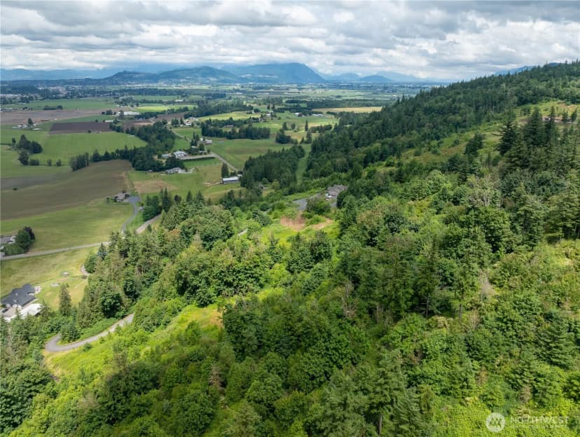 Property photo for 4135 Kamphouse Drive, Sumas photo 27
