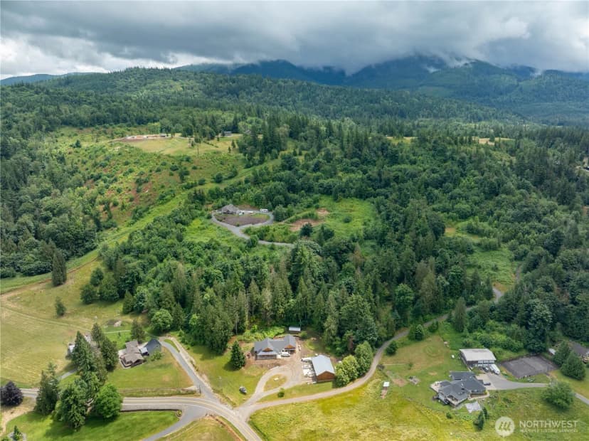 Property photo for 4135 Kamphouse Drive, Sumas photo 23
