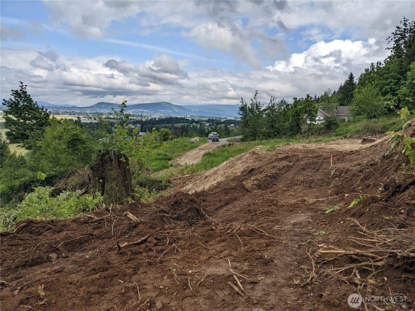 Property photo for 4135 Kamphouse Drive, Sumas photo 9