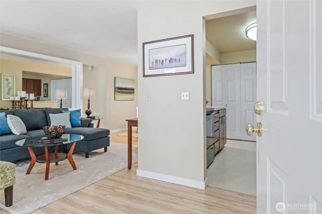 Property photo for 9494 Redmond Woodinville Road Ne #b208, Redmond photo 2