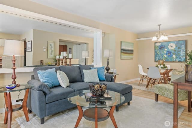 Property photo for 9494 Redmond Woodinville Road Ne #b208, Redmond photo 4