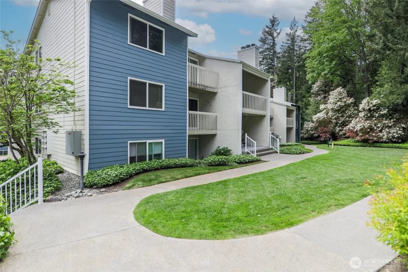 Property photo for 9494 Redmond Woodinville Road Ne #b208, Redmond