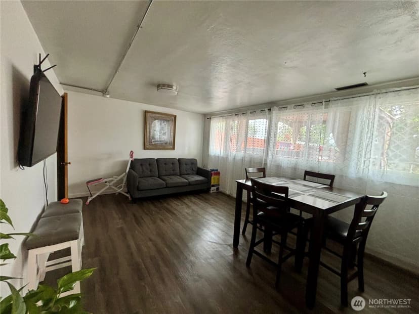 Property photo for 610 S 71st Avenue, Yakima photo 11