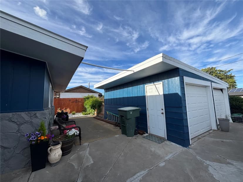 Property photo for 610 S 71st Avenue, Yakima photo 2