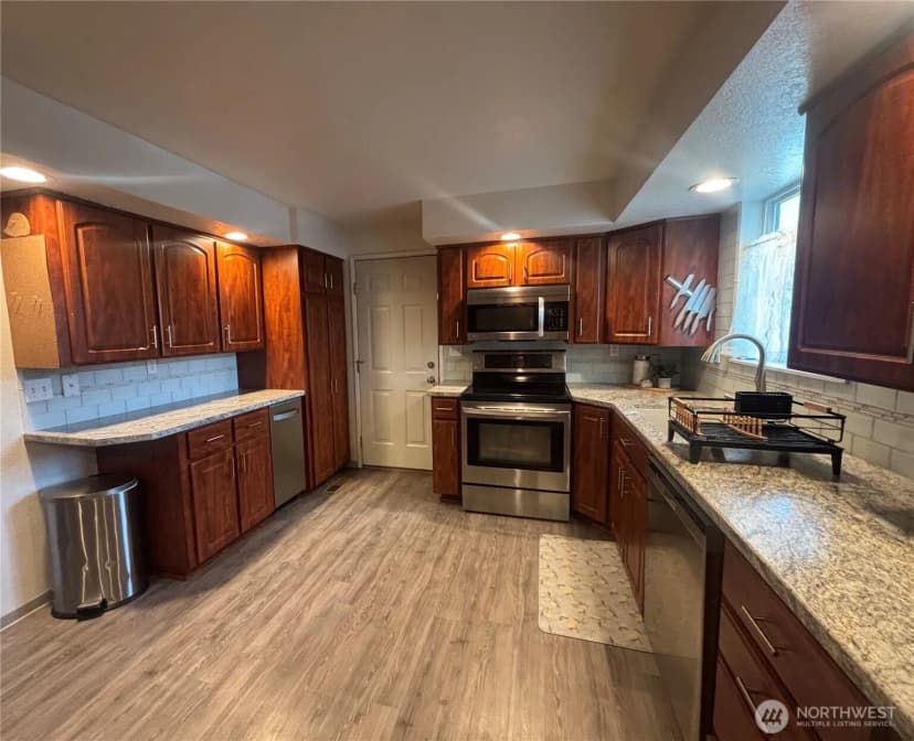 Property photo for 610 S 71st Avenue, Yakima photo 8