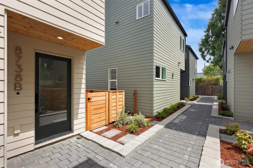 Property photo for 8738 B 13th Avenue Nw, Seattle photo 16