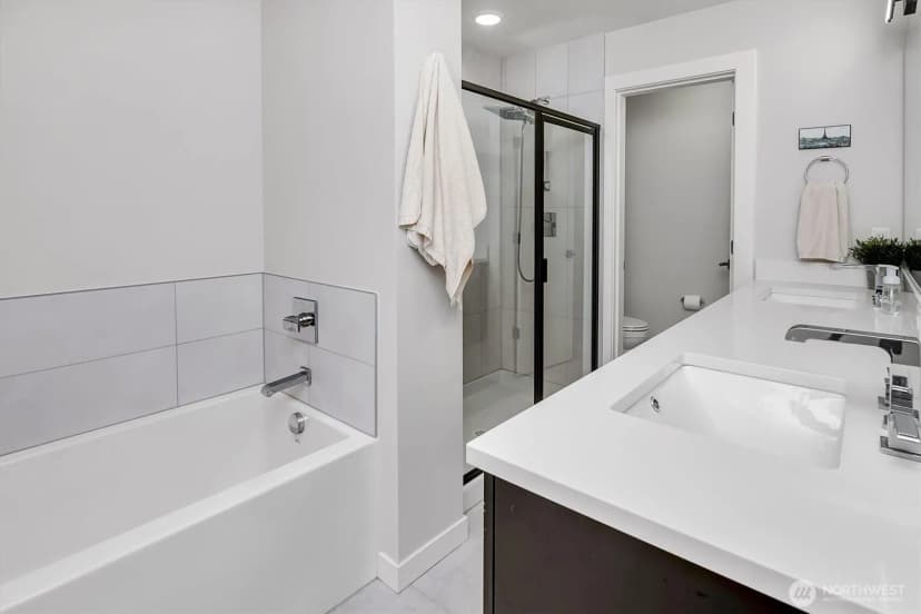 Property photo for 8911 Ne 173rd Place #b, Bothell photo 17