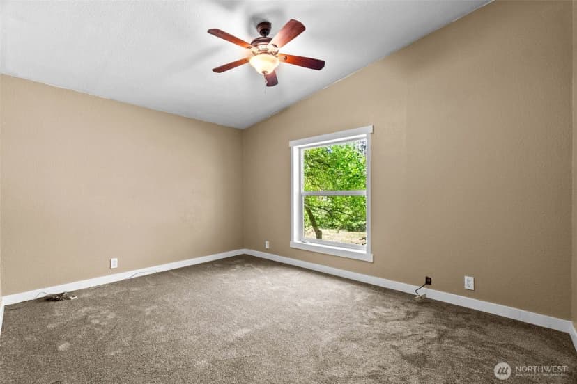 Property photo for 114 Shannon Lane, Chehalis photo 20