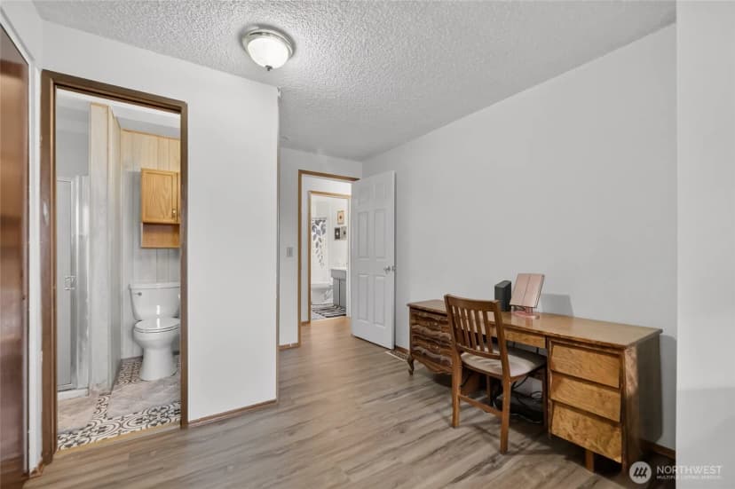 Property photo for 605 S 304th Street, Federal Way photo 22