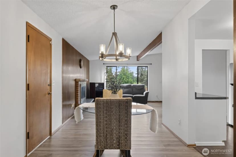 Property photo for 605 S 304th Street, Federal Way photo 14