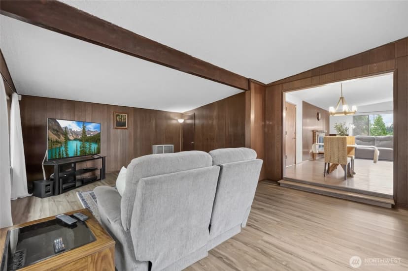 Property photo for 605 S 304th Street, Federal Way photo 18