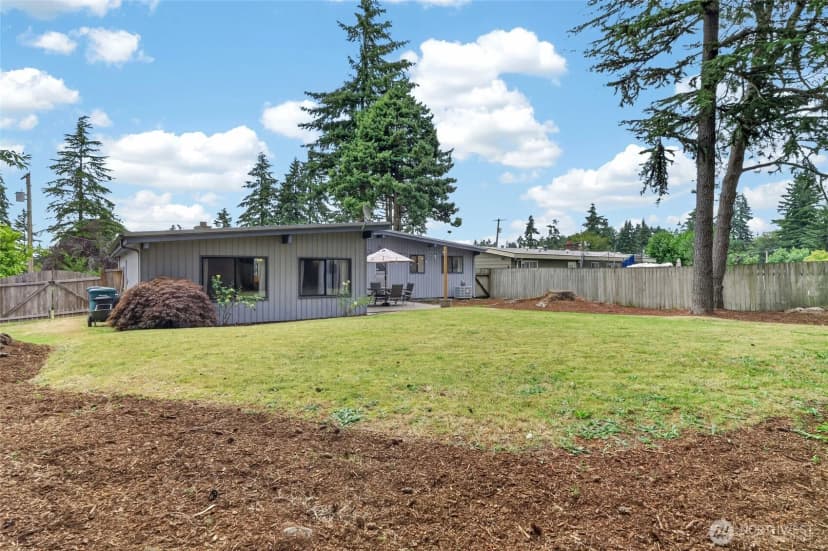 Property photo for 605 S 304th Street, Federal Way photo 34