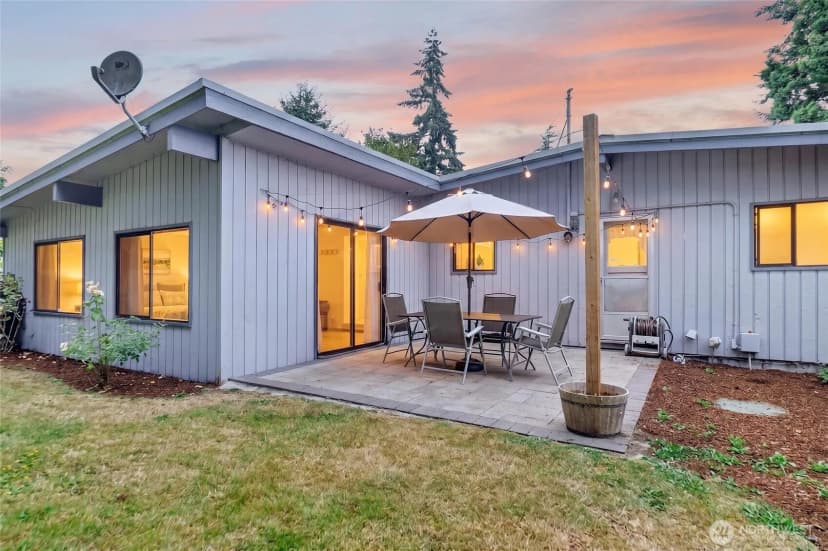 Property photo for 605 S 304th Street, Federal Way photo 30