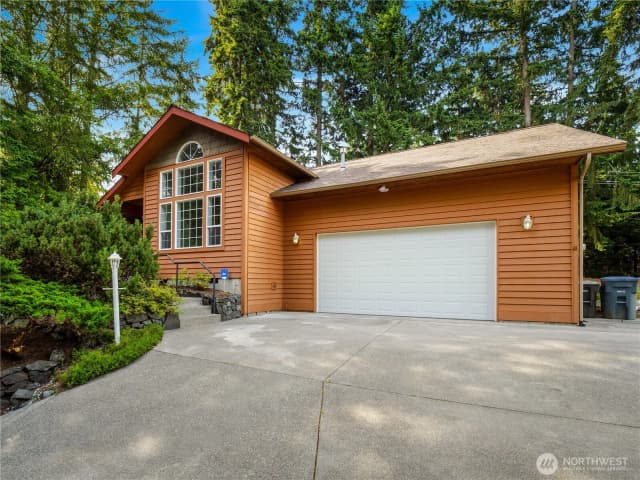 Property photo for 6920 47th Street Ct W, University Place