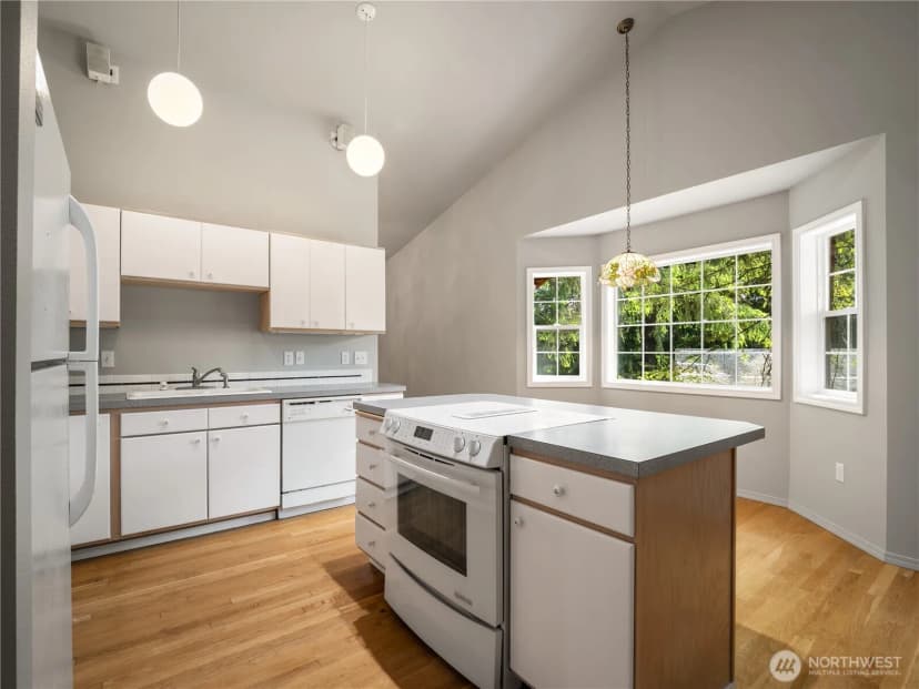 Property photo for 6920 47th Street Ct W, University Place photo 15
