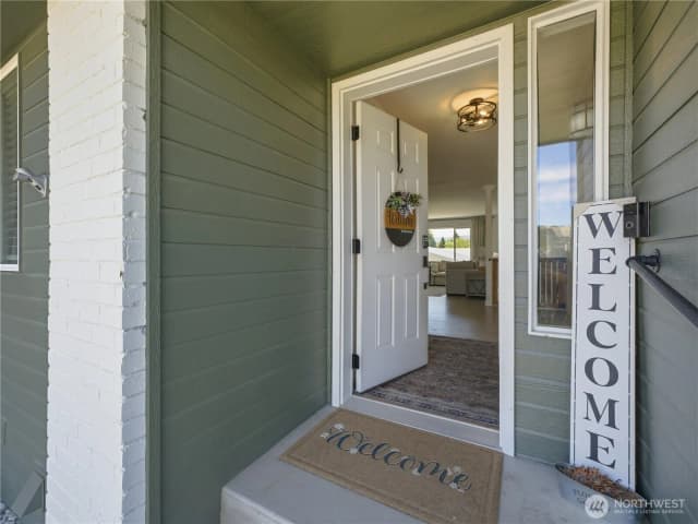 Property photo for 618 Clarissa Lane, East Wenatchee photo 3