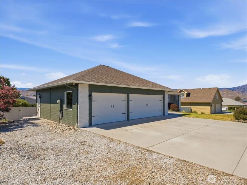 Property photo for 618 Clarissa Lane, East Wenatchee photo 38