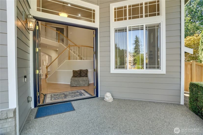 Property photo for 12865 Se 47th Place, Bellevue photo 4