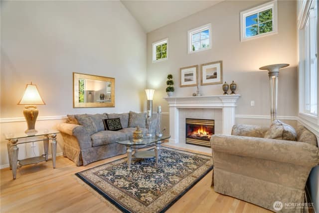 Property photo for 12865 Se 47th Place, Bellevue photo 3