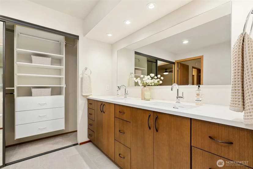 Property photo for 2518 Sahalee Drive East, Sammamish photo 20