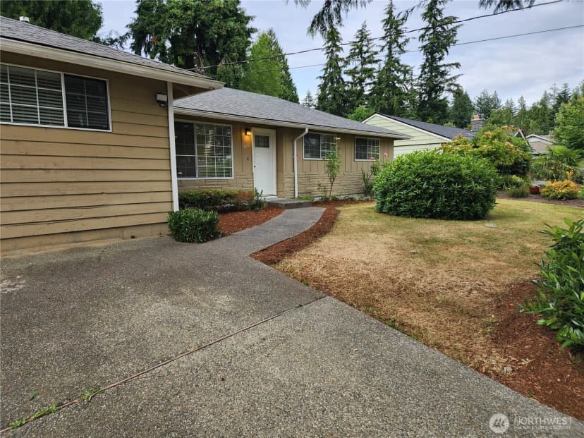 Property photo for 8810 Ne 187th Street, Bothell photo 4