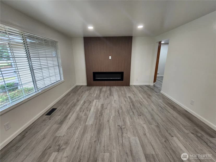 Property photo for 8810 Ne 187th Street, Bothell photo 15