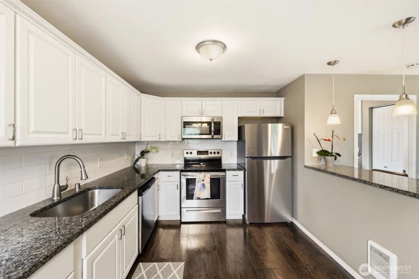 Property photo for 316 Sw 124th Street, Seattle photo 9