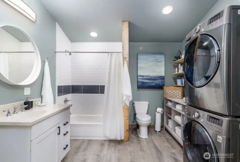 Property photo for 106 Sid Snyder Drive E, Long Beach photo 17