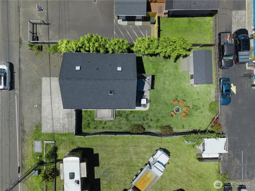 Property photo for 106 Sid Snyder Drive E, Long Beach photo 30
