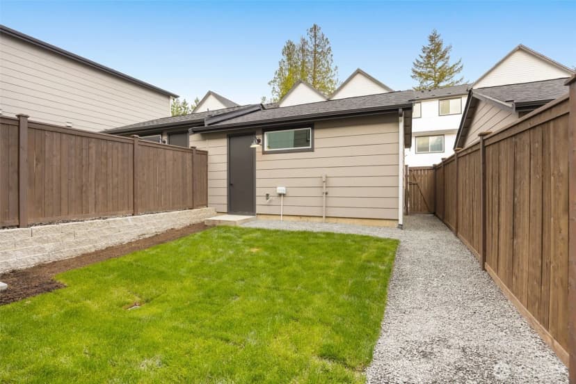 Property photo for 434 222nd Place Se, Sammamish photo 5